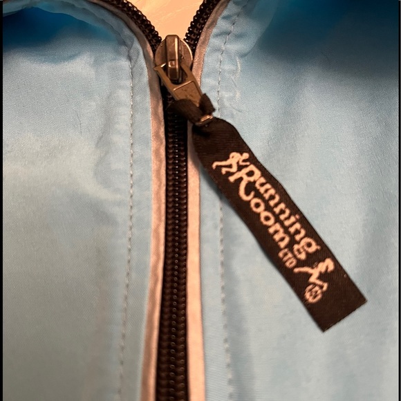 ✨NWT Running Room. blue vest. Men’s Large - Picture 2 of 13